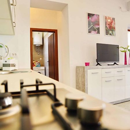 Apartman Verde Pridraga Buitenkant foto