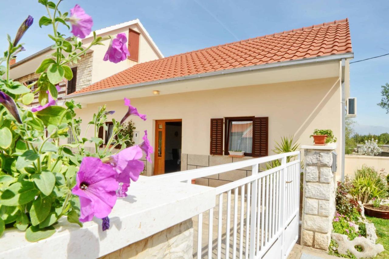 Apartman Verde Pridraga Buitenkant foto